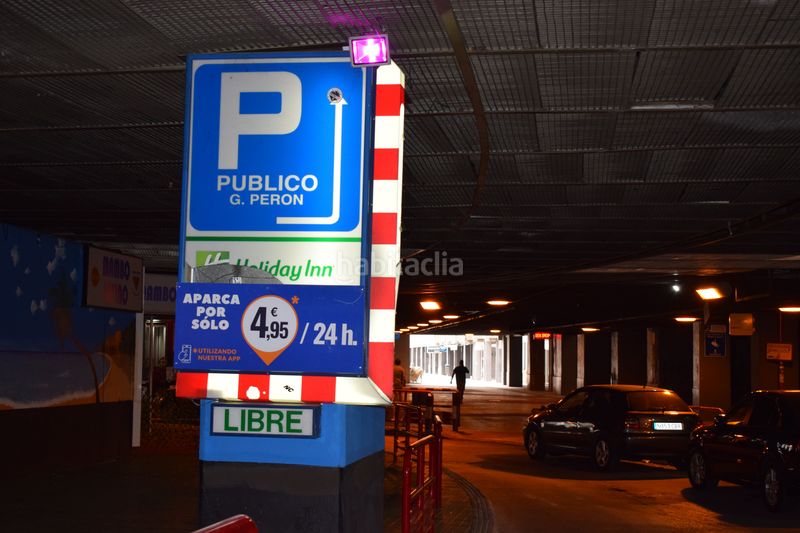 Foto 46bdf096-41cc-40b3-b8a3-ed03df5f7cbb. Rent car parking in avenida del general perón 32 in Madrid