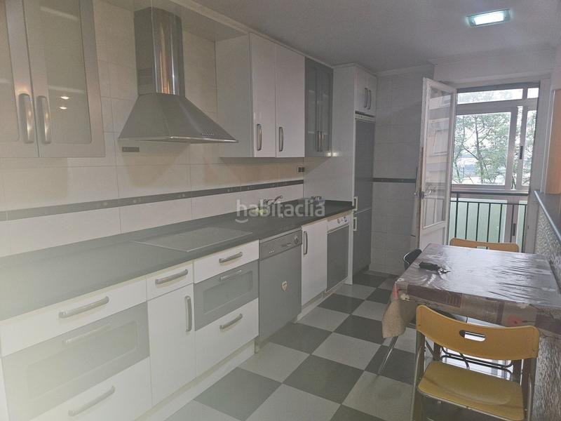 Foto 594866ab-3e79-44de-a995-e0e6580340fe. Piso  en venta en polígono 54 de irún en Azken Portu - Behobia Irun