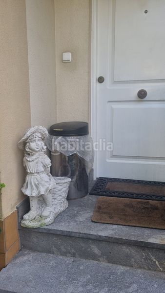 Foto fa4d0adb-b6a9-4f2c-9b4f-a2a0d6399260. Casa adossada amb calefacció a Lapice - Larreaundi - Olaberria - Meaka Irun