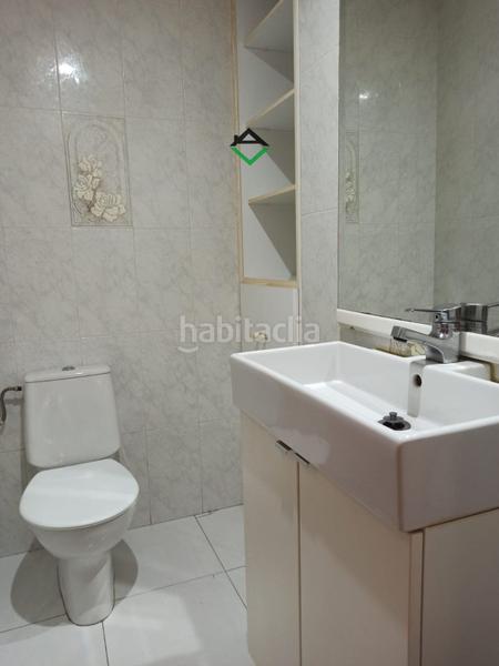 Foto 50bb84d1-f6d8-4116-9b8c-b59d8f19581e. Dúplex piso amplio y totalmente exterior, muy luminoso, en el centro a 1 minuto a pie de la playa. se vende totalmente amuebla en Cangas