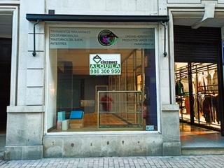 Lloguer Local Comercial a Coiro. Local en zona comercial en cangas