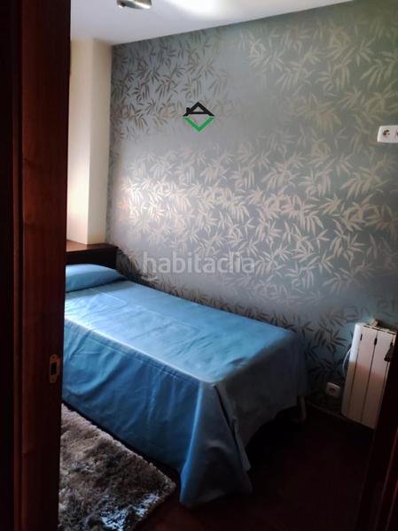 Foto 13d30d46-49a4-4234-8b8a-84560dc31df4. Location attique avec chauffage parking dans Coiro Cangas