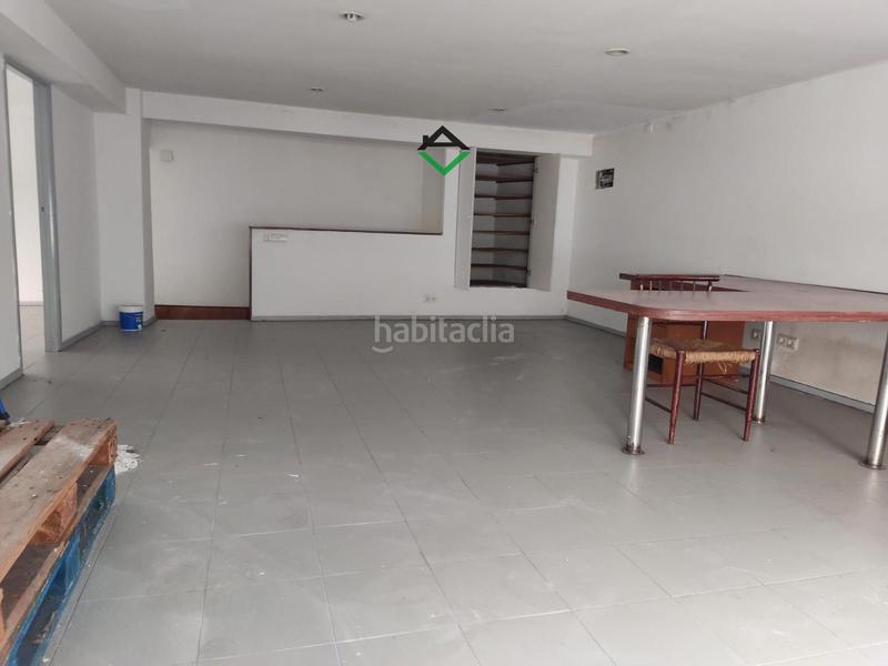 Foto a530567d-1a09-4644-9ad5-3dc2d880aca4. Lloguer local comercial a Cangas pueblo Cangas