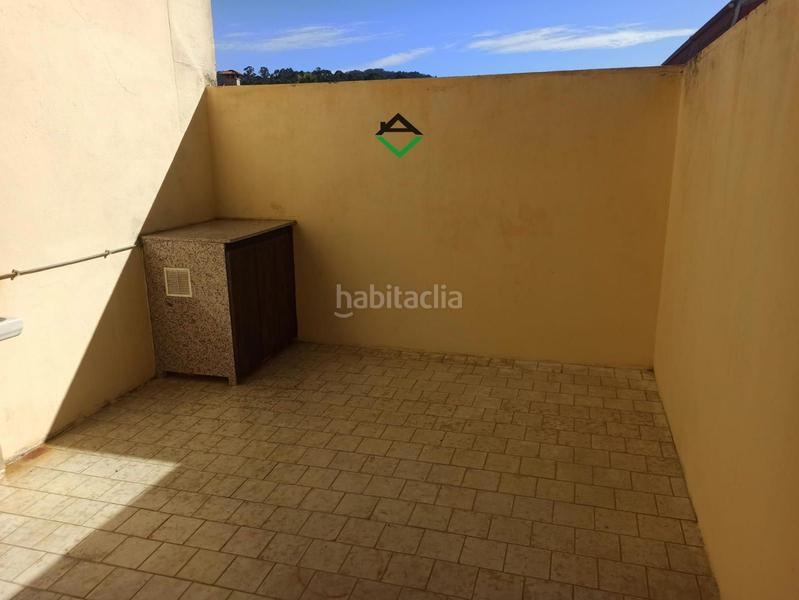 Foto c31d617d-f351-4828-a6a4-6908f1cbe5f2. Flat with heating in Coiro Cangas