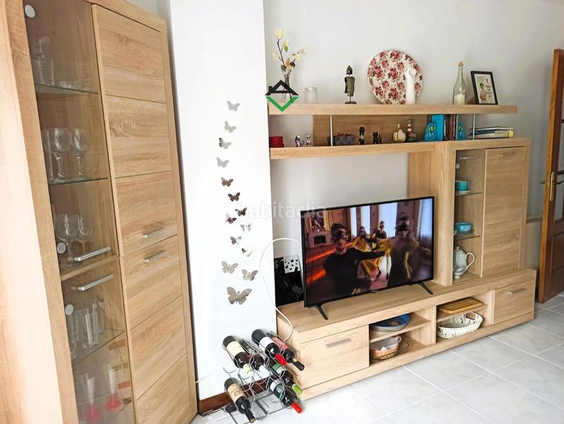 Foto 250691a5-596a-474f-9e51-7fc625a9054c. Appartamento con parcheggio in Coiro Cangas