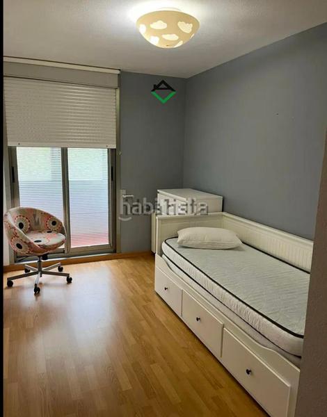 Foto b6ca2153-aca1-4f16-bd18-84fc2a7d73ca. Piso apartamento completo en zona tranquila en Cangas pueblo Cangas