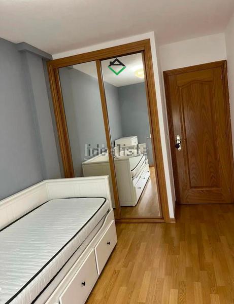 Foto c15921f7-4c0a-4d0f-baf6-e260a0d4014f. Piso apartamento completo en zona tranquila en Cangas pueblo Cangas