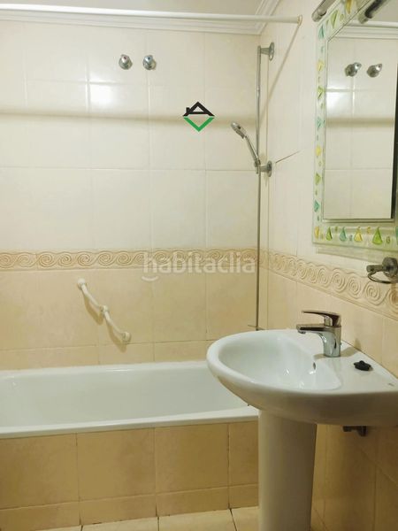 Foto 2866f06b-d8c0-41b6-9459-abfd6a1d1902. Pis amb calefacció aparcament a Coiro Cangas