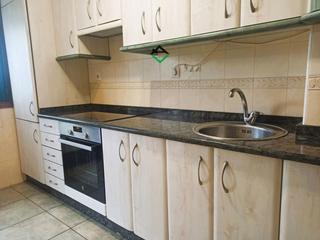 Appartement à Coiro. Apartamento cerca de playa  en cangas