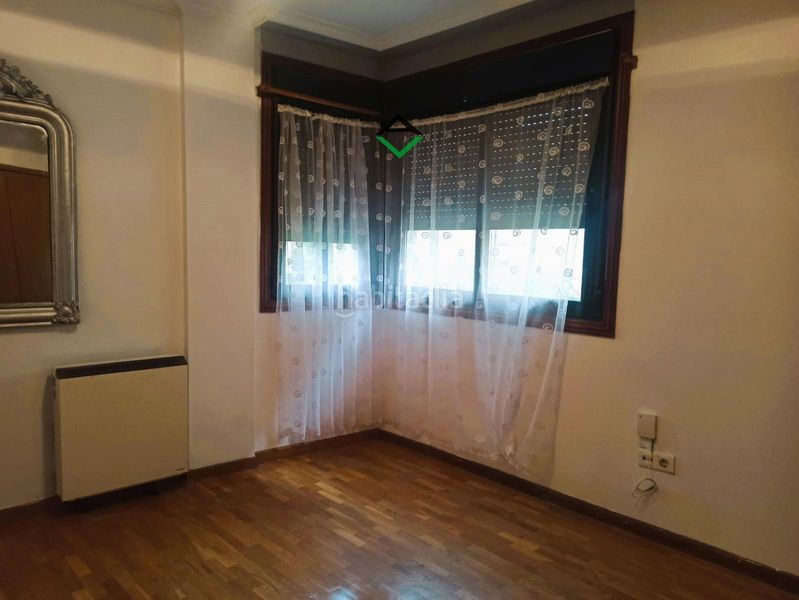 Foto c72e30da-be62-4709-bde0-857ffd9d7c82. Pis amb calefacció aparcament a Coiro Cangas