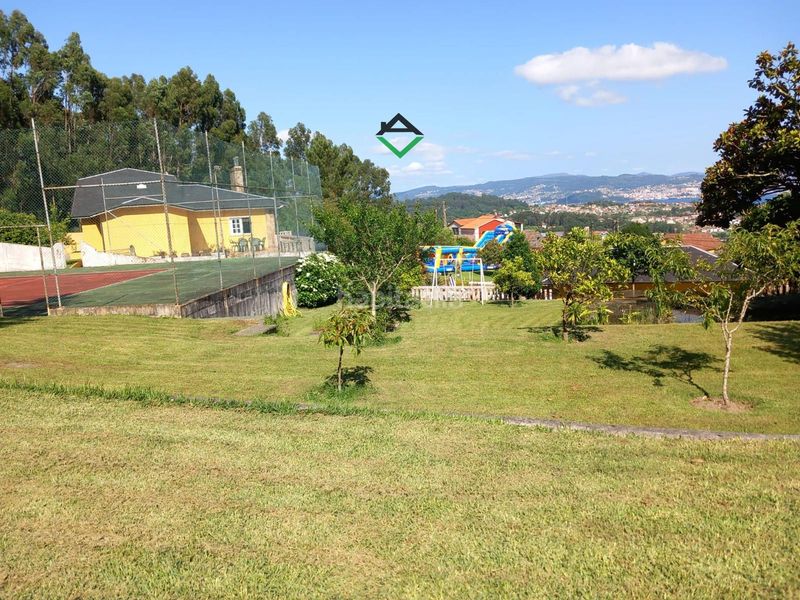 Foto c0107863-0b5d-4b5c-8535-37ef819f1ce8. Finca rústica finca edificable soleada con vistas al mar. en Cangas