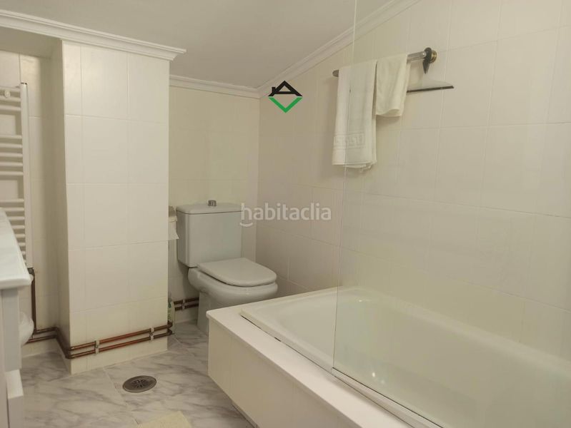 Foto 02133eb2-d977-43ec-9555-ca225943a76f. Àtic amb calefacció aparcament a Coiro Cangas