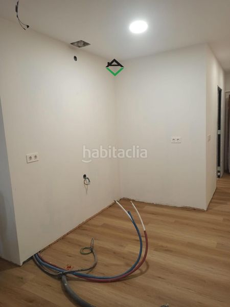 Foto 85c3a3aa-d316-4ea0-b66a-fbb0ce2a46c2. Àtic a Coiro Cangas