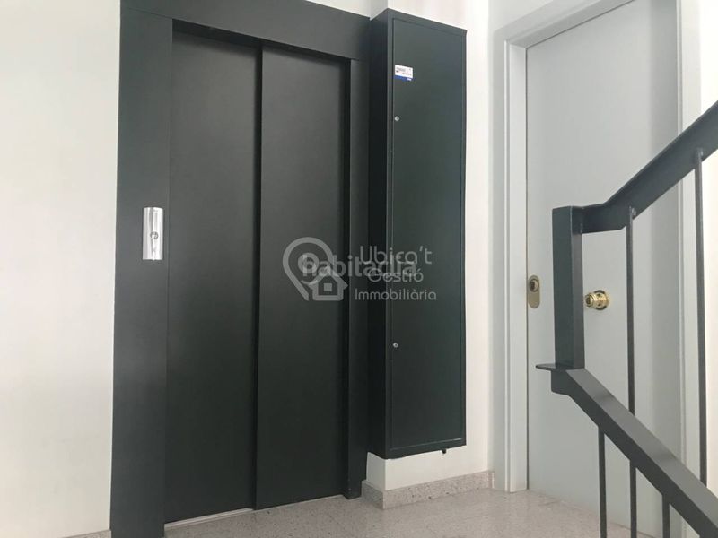 Foto 5205bed3-90a4-4391-96a8-b9d9a8801af6. Affitto ufficio in calle ponent 2 in Centre Granollers