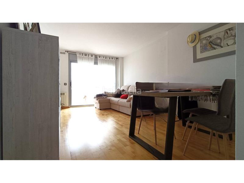Foto e9aa67b9-32ed-45c7-93d7-7a8da2537872. Appartamento con riscaldamento parcheggio piscina in Granollers
