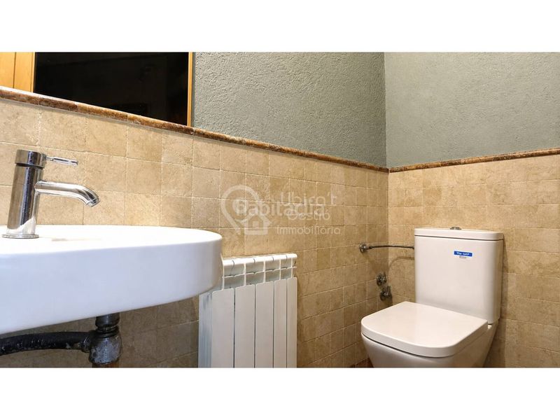 Foto abba097e-4038-49b1-865d-4c558ca6d2d4. Casa adossada amb calefacció aparcament a Lledoner Granollers