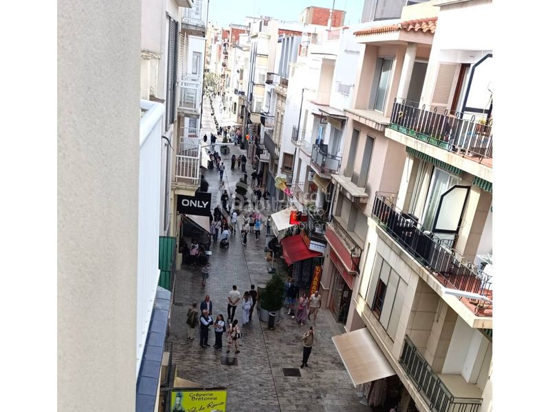 Foto a403e924-4476-4fce-b5bd-a2e3ac02f818. Pis amb calefacció a Centre Roses