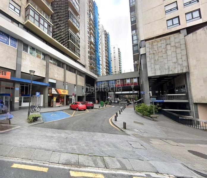 Foto 271ecca0-1ff4-4097-bd52-87f6c9226497. Parking voiture dans Iralabarri Bilbao