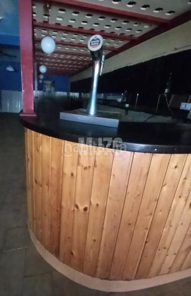 Foto f742a262-84c4-48d5-921d-3ffe42653705. Local commercial dans O Castro Vigo