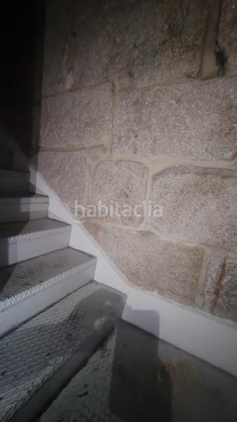 Foto 2cd1b54a-0e37-4741-81e1-cd8d8a057594. Rent business premise in Centro - Areal Vigo