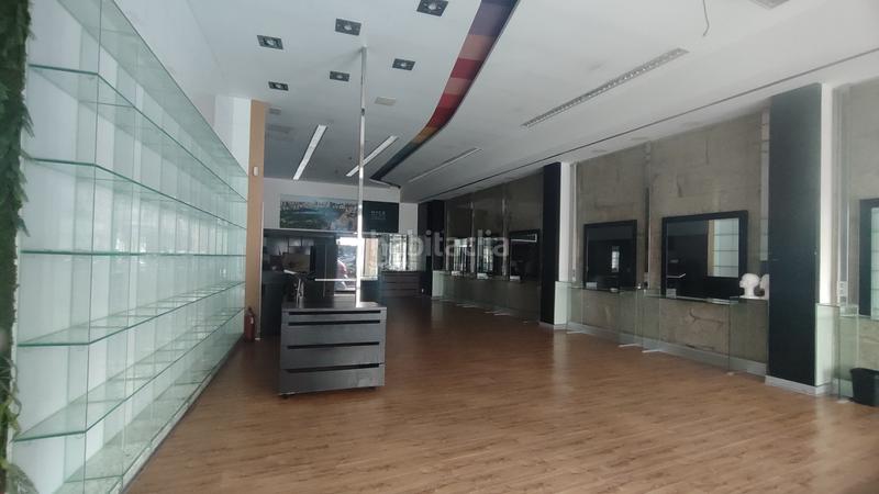 Foto 8366ab12-d9d6-4da6-8350-6e79ad5fb6e8. Rent business premise in Centro - Areal Vigo