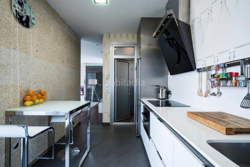 Foto 5e80cc87-df0a-4096-bba9-a96bb5734b39. Chalet con parcheggio piscina in O Hío Cangas