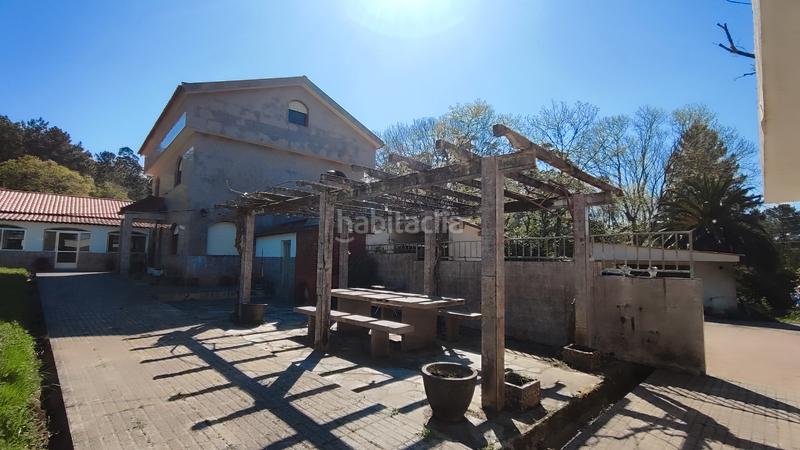 Foto 1d50ab12-0d60-4d8c-a0ef-74ffa93ae902. Casa amb xemeneia calefacció aparcament piscina a Vigo