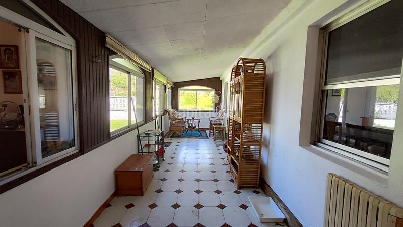 Foto abf9dcfa-47d8-466f-96f3-bba653131738. Casa amb xemeneia calefacció aparcament piscina a Vigo