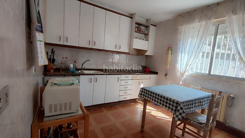 Foto c5c06a29-15f4-4198-998f-e8643139456e. Casa amb xemeneia calefacció aparcament piscina a Vigo