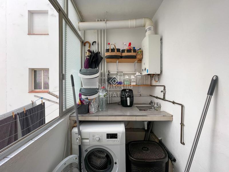 Foto 237cdf35-bf11-4000-be38-e676d9dd43a0. Piso en carrer dr ferran en Parc Bosc-Castell Figueres
