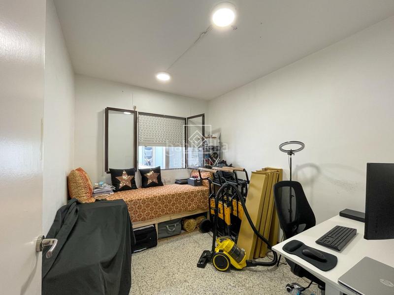 Foto c4bde0f1-a05c-475a-b621-59bbb19a3807. Piso en carrer dr ferran en Parc Bosc-Castell Figueres