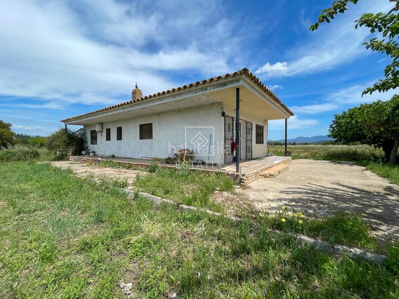 Foto 612297a9-04fe-41c8-8a50-536590c3ee97. Casa con parcheggio in Cabanes