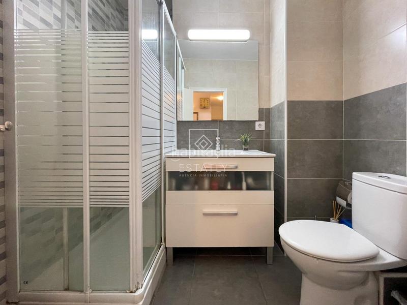 Foto af64cf26-91df-4ab4-877e-d475fac2fe8d. Flat in carrer dr ferran in Parc Bosc-Castell Figueres