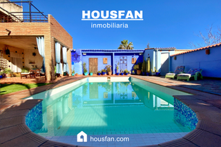 Casa  Calle betania. Casa con piscina y jardín junto a la ciudad monumental de cácere