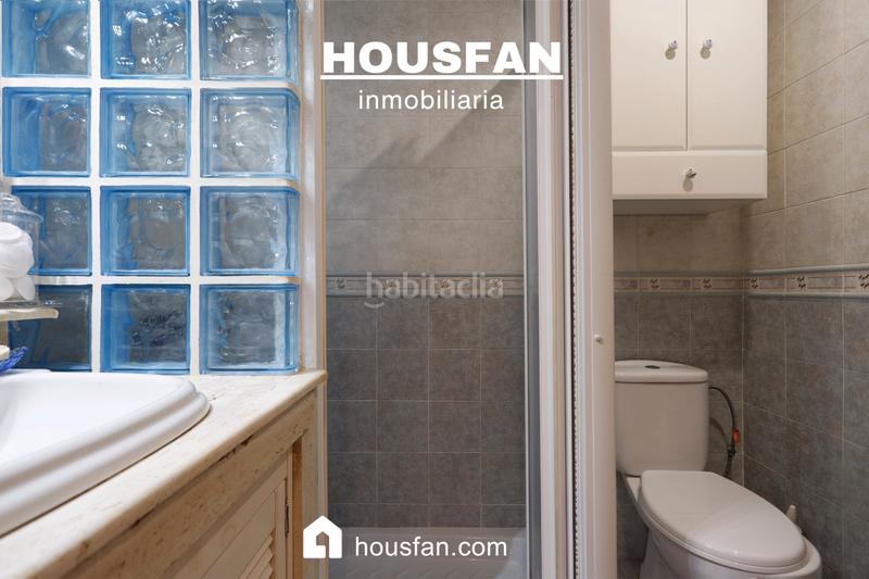 Foto d844798f-d8ea-4bcd-8f08-e1b0cfbbfab6. Apartamento  en edificio carolina en Calvario Torremolinos