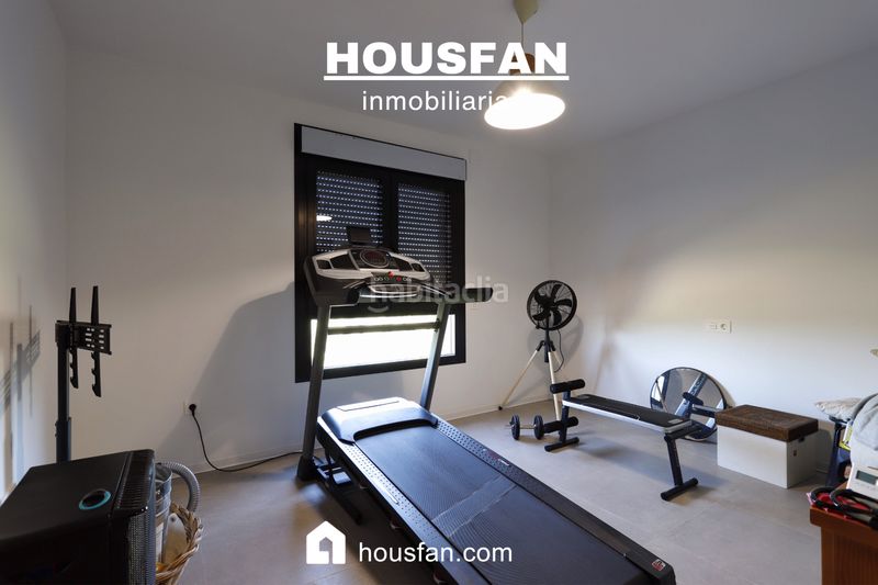 Foto 25d7682b-b53e-4766-8603-969c467e9392. Xalet amb xemeneia calefacció aparcament piscina a Cáceres