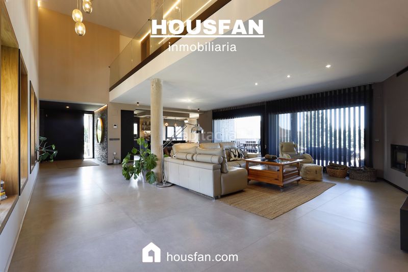 Foto 333d1683-810b-4aab-8837-c1312b69b355. Xalet amb xemeneia calefacció aparcament piscina a Cáceres