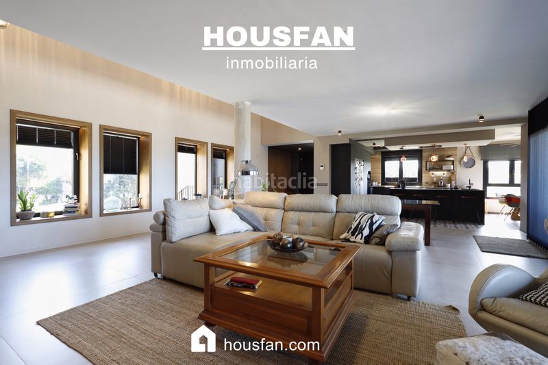 Foto 44f92c3b-515a-4c5a-996d-4e8817059ea2. Xalet amb xemeneia calefacció aparcament piscina a Cáceres