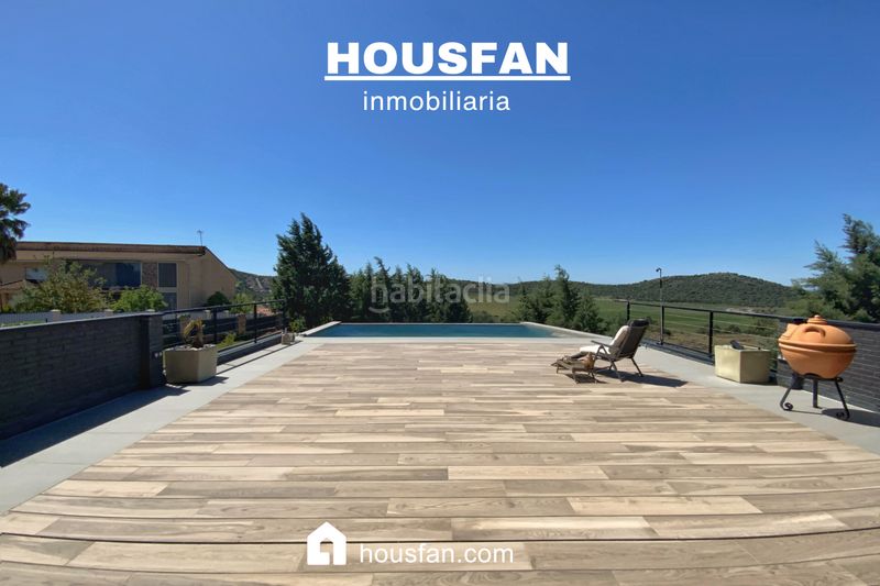 Foto 4743728b-a4ff-4867-9531-69bd68cadbd6. Xalet amb xemeneia calefacció aparcament piscina a Cáceres