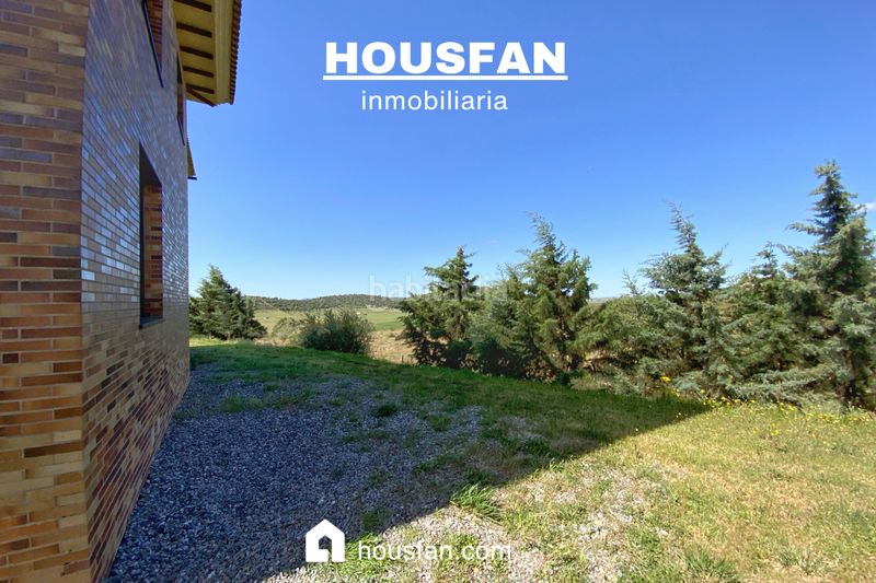 Foto 4b7e0a7e-24f8-475a-8746-b751fc942ae5. Xalet amb xemeneia calefacció aparcament piscina a Cáceres