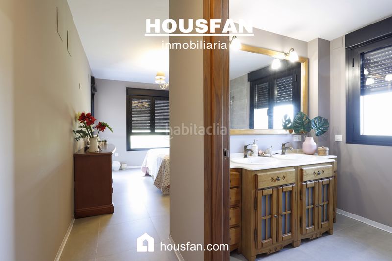 Foto 4ba93855-ed3a-4110-8869-32da7fddb335. Xalet amb xemeneia calefacció aparcament piscina a Cáceres