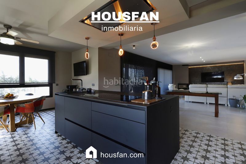 Foto 7f060fa8-fa59-4b9e-90ed-2e1888b26de5. Xalet amb xemeneia calefacció aparcament piscina a Cáceres