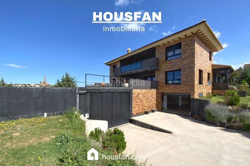 Foto 8e093465-9bd9-48d3-9652-e241884dd748. Xalet amb xemeneia calefacció aparcament piscina a Cáceres