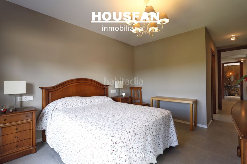 Foto 981f4fb5-a63b-4243-937d-b877d8eeba9e. Xalet amb xemeneia calefacció aparcament piscina a Cáceres