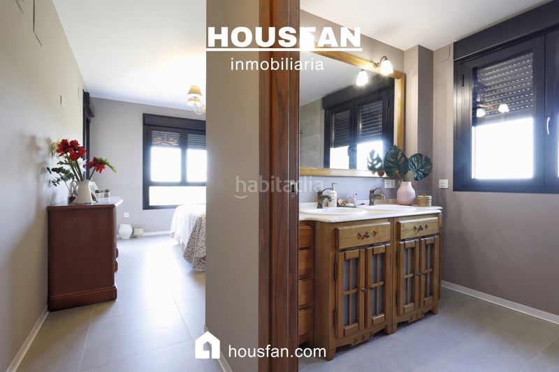 Foto f2941a0d-35aa-46dc-bca7-1eed53f48acc. Xalet amb xemeneia calefacció aparcament piscina a Cáceres