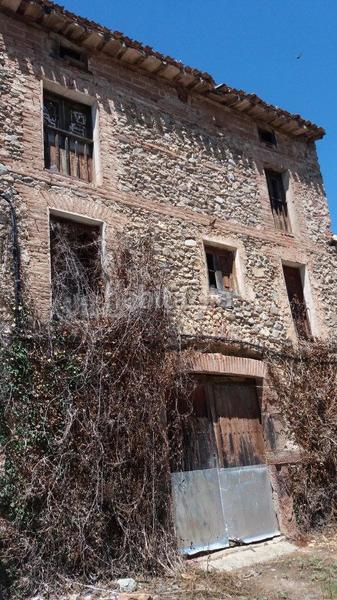 Foto 16470f1b-a7eb-48fc-8e98-6082e93e9b0c. Masia a plaza las eras 1 a Ojacastro