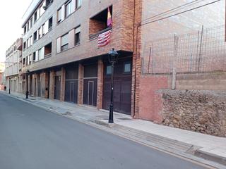 Aparcament cotxe a Calle ramón salazar 39