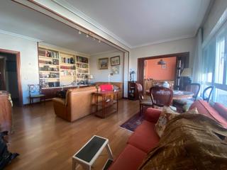 Appartement à Santo Domingo de la Calzada. Amplio piso con terraza