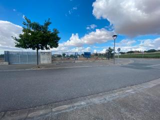 Terreny residencial a Calle laguna 2. Parcela urbana vallada