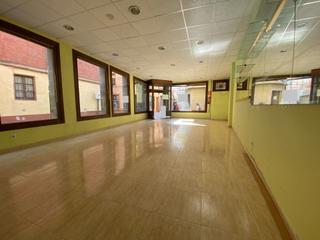 Geschäftsraum  Calle hilario pérez 8. Local en zona comercial